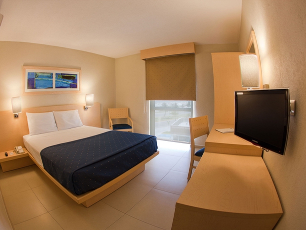 Imagen de la habitación del Hotel City Express Merida. Foto 4