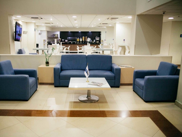 Imagen de los interiores del Hotel City Express Monterrey Aeropuerto. Foto 10