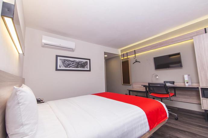 Imagen de la habitación del Hotel City Express Plus Bogota Aeropuerto. Foto 2