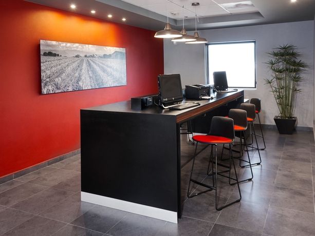 Imagen de los interiores del Hotel City Express Plus By Marriott Guadalajara Expo. Foto 9