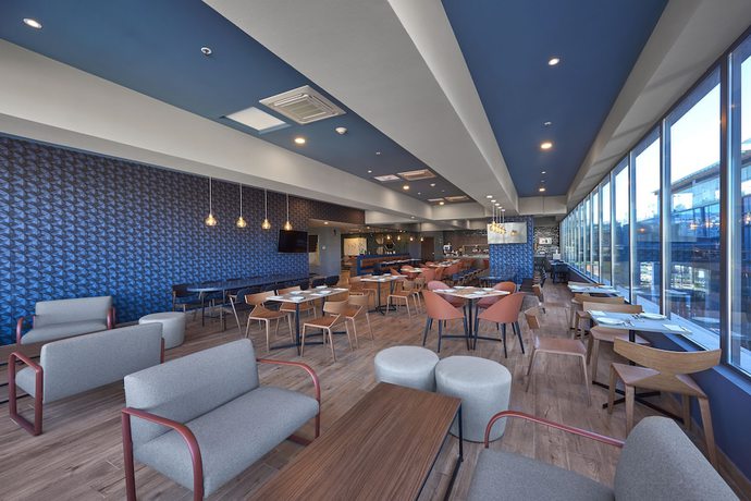 Imagen del bar/restaurante del Hotel City Express Plus By Marriott Interlomas. Foto 6