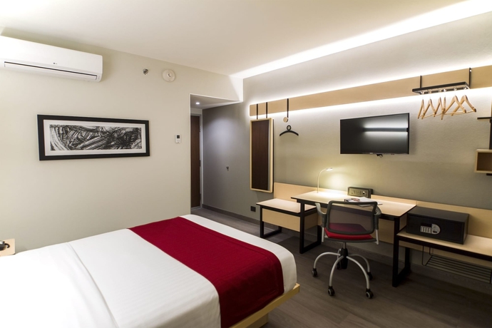 Imagen de la habitación del Hotel City Express Plus By Marriott Mundo E. Foto 7