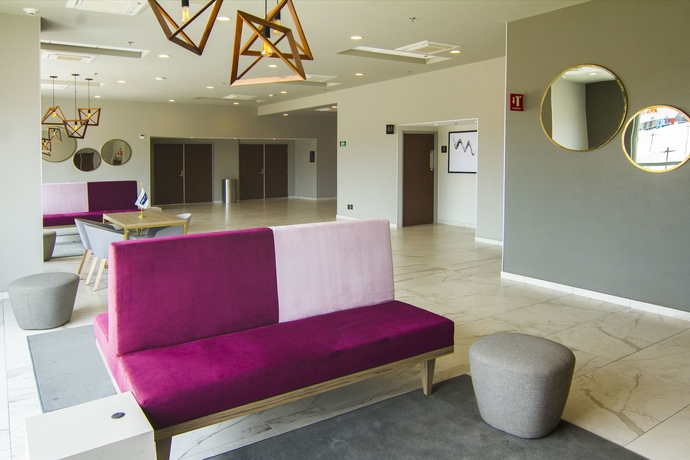 Imagen de los interiores del Hotel City Express Plus By Marriott Mundo E. Foto 19