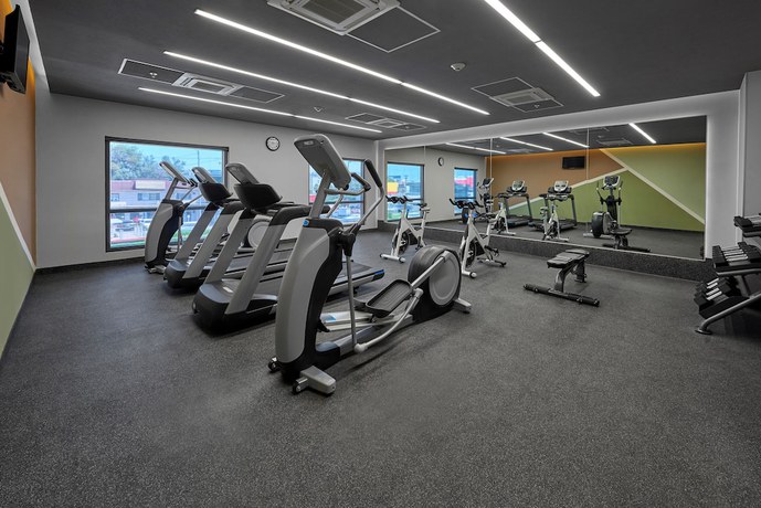 Imagen de los interiores del Hotel City Express Plus Cancun Aeropuerto Riviera. Foto 13