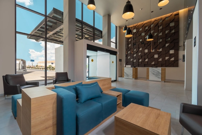 Imagen de los interiores del Hotel City Express Plus Chihuahua. Foto 16
