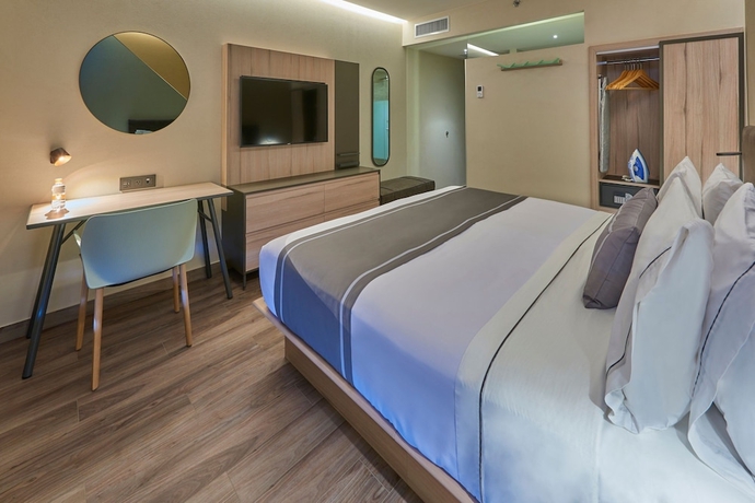 Imagen de la habitación del Hotel City Express Plus Mazatl&aacute;n. Foto 6