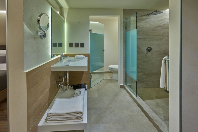 Imagen de la habitación del Hotel City Express Plus Mazatl&aacute;n. Foto 7
