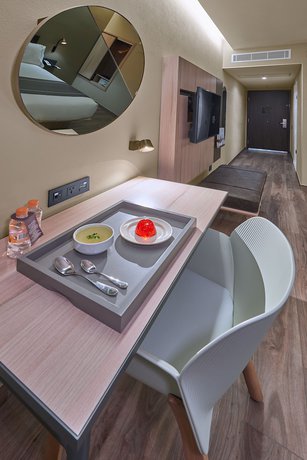 Imagen de la habitación del Hotel City Express Plus Tijuana. Foto 2