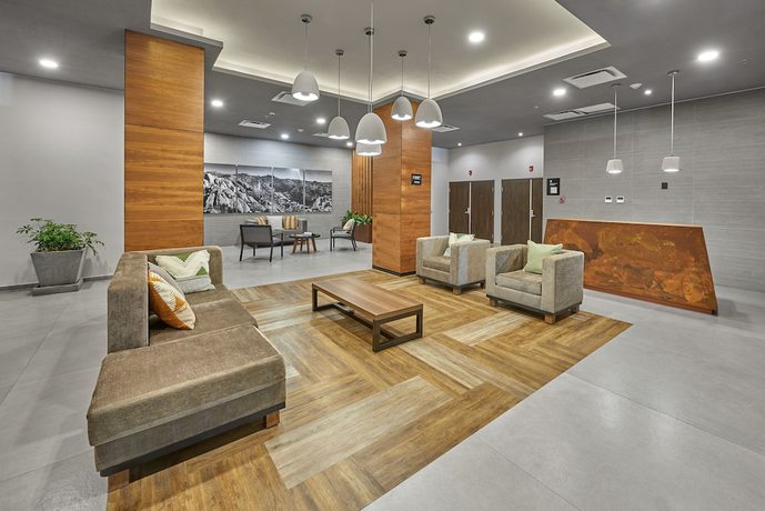 Imagen de los interiores del Hotel City Express Plus Tijuana. Foto 14