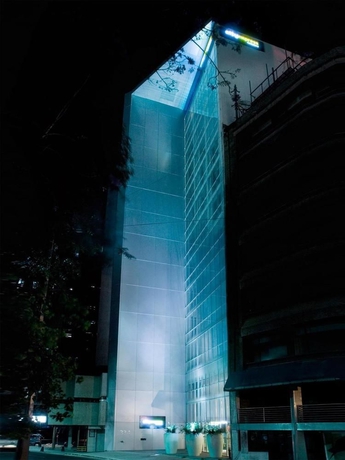 Imagen de los exteriores del Hotel City Express Plus by Marriott Reforma El Ángel. Foto 7