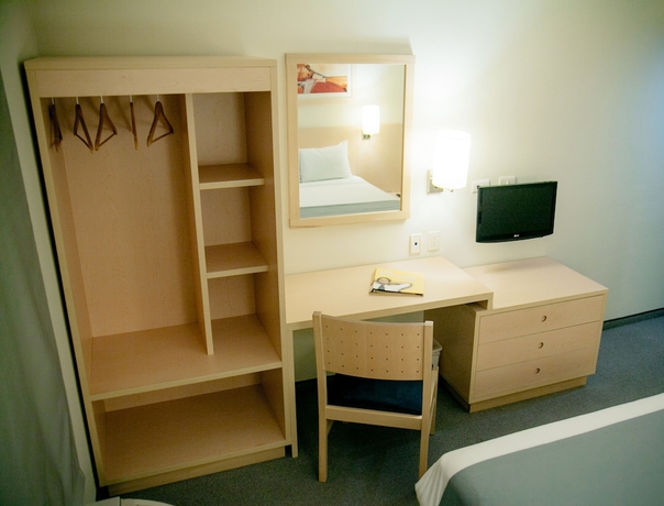 Imagen de la habitación del Hotel City Express Saltillo Sur. Foto 8