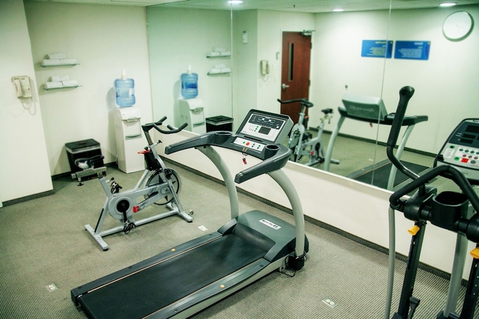 Imagen de los interiores del Hotel City Express Saltillo Sur. Foto 16