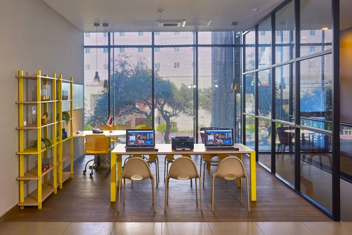 Imagen de los interiores del Hotel City Express Suites By Marriott Tijuana Rio. Foto 19