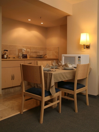 Imagen de la habitación del Hotel City Express Suites by Marriott Queretaro. Foto 5