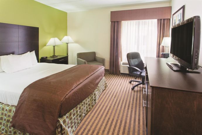 Imagen de la habitación del Hotel City Express by Marriott Grove City Columbus. Foto 8