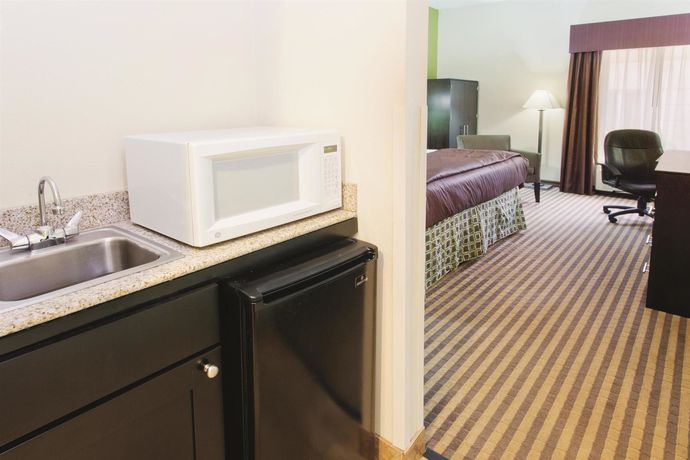 Imagen de la habitación del Hotel City Express by Marriott Grove City Columbus. Foto 13