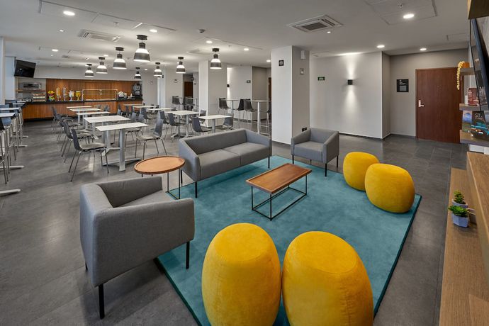 Imagen de los interiores del Hotel City Express by Marriott Hermosillo Expo. Foto 20