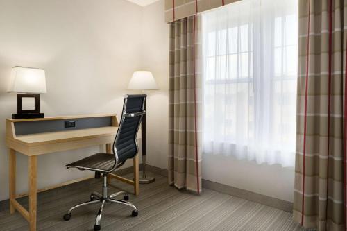 Imagen de la habitación del Hotel City Express by Marriott Louisville Southeast. Foto 11