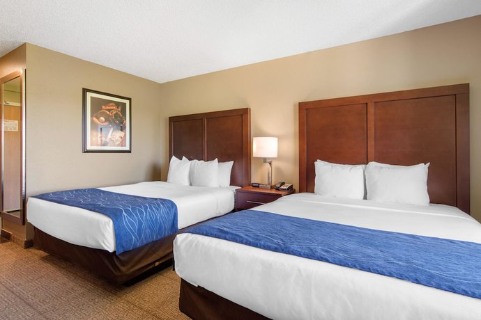 Imagen de la habitación del Hotel City Express by Marriott Milford Cooperstown. Foto 11