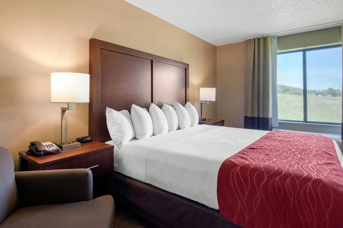 Imagen de la habitación del Hotel City Express by Marriott Milford Cooperstown. Foto 12