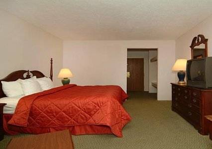 Imagen de la habitación del Hotel City Express by Marriott Petoskey Harbor Springs. Foto 7