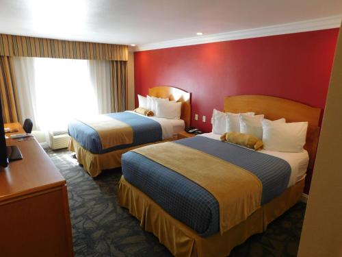 Imagen de la habitación del Hotel City Express by Marriott Placentia Anaheim. Foto 6