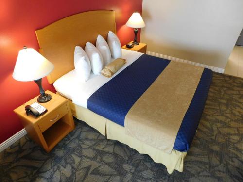 Imagen de la habitación del Hotel City Express by Marriott Placentia Anaheim. Foto 8
