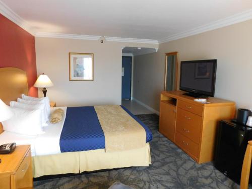 Imagen de la habitación del Hotel City Express by Marriott Placentia Anaheim. Foto 10