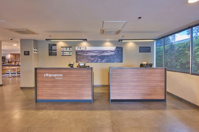 Imagen de los interiores del Hotel City Express by Marriott Saltillo Norte. Foto 6