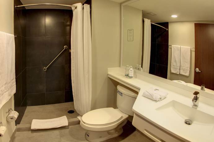 Imagen de la habitación del Hotel City Express by Marriott Tampico Altamira. Foto 9