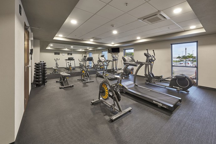 Imagen de los interiores del Hotel City Express by Marriott Tampico Altamira. Foto 16
