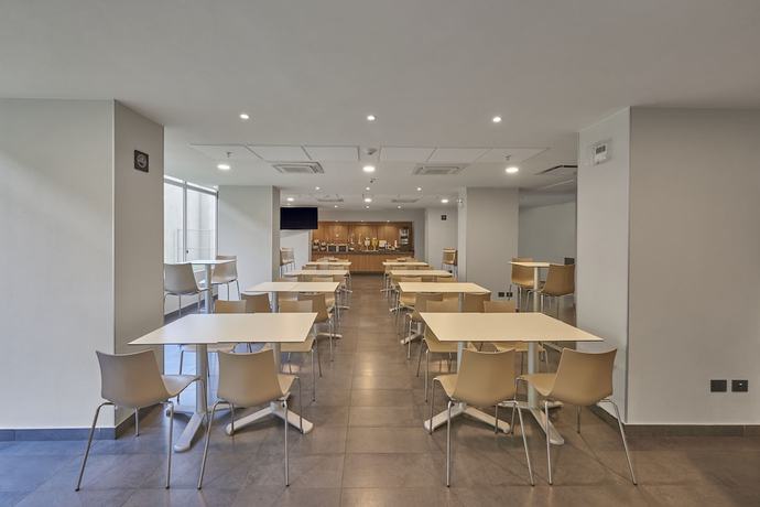 Imagen del bar/restaurante del Hotel City Express by Marriott Tampico Altamira. Foto 5