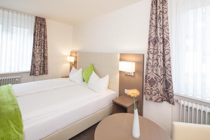 Imagen de la habitación del Hotel City Freiburg. Foto 4