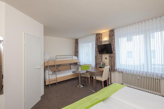 Imagen de la habitación del Hotel City Freiburg. Foto 10