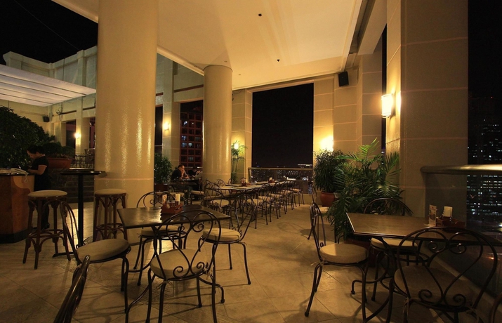 Imagen del bar/restaurante del Hotel City Garden Makati. Foto 4