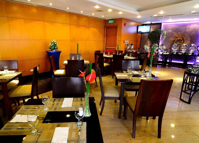 Imagen del bar/restaurante del Hotel City Garden Makati. Foto 7