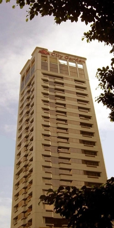 Imagen de los exteriores del Hotel City Garden Makati. Foto 12