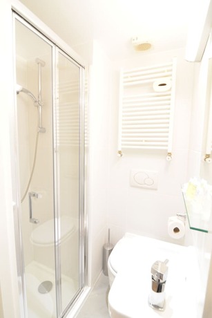 Imagen de la habitación del Hotel City Gate Kensington. Foto 19
