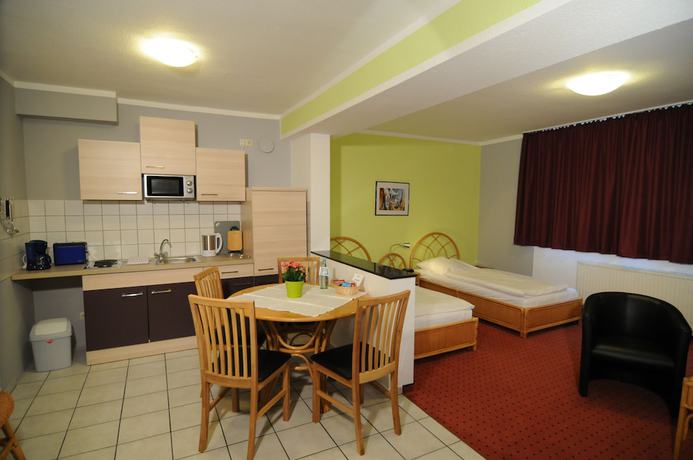 Imagen de la habitación del Hotel City, Geilenkirchen. Foto 5