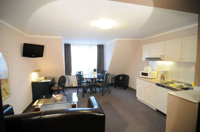 Imagen de la habitación del Hotel City, Geilenkirchen. Foto 19