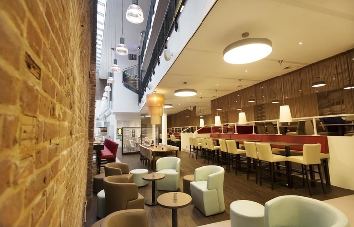 Imagen del bar/restaurante del Hotel City Gouda. Foto 3