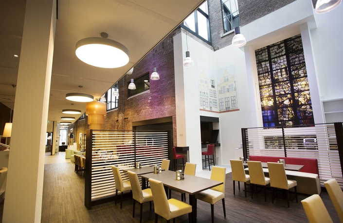 Imagen del bar/restaurante del Hotel City Gouda. Foto 5