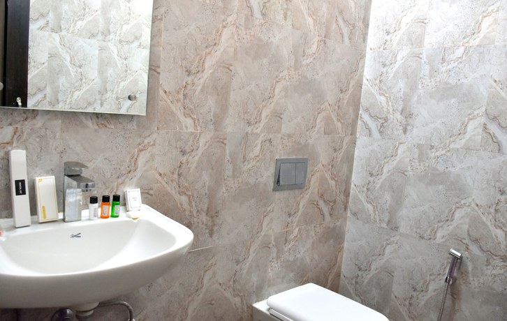 Imagen de la habitación del Hotel City Grand, Benar&eacute;s. Foto 9
