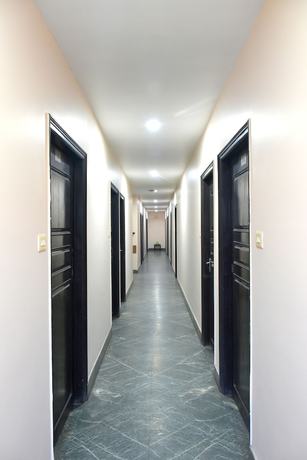 Imagen de los interiores del Hotel City Grand, Benar&eacute;s. Foto 18