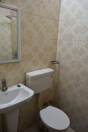 Imagen de la habitación del Hotel City Grand, Benar&eacute;s. Foto 16