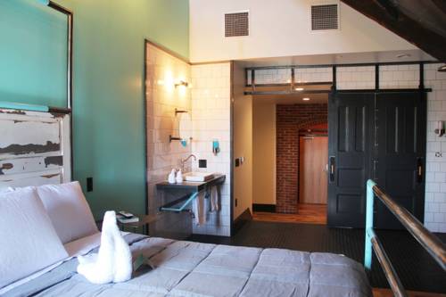 Imagen de la habitación del Hotel City Hall Grand. Foto 6