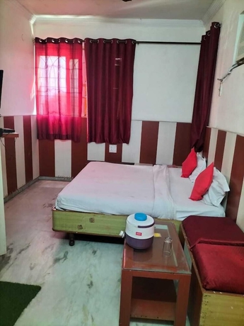 Imagen de la habitación del Hotel City Heart, Haridwar. Foto 8