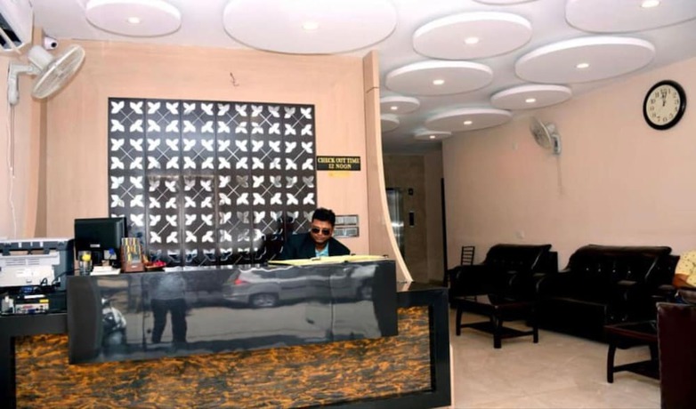 Imagen de los interiores del Hotel City Heritage Haridwar. Foto 20