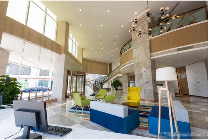 Imagen de los interiores del Hotel City Holiday Guangzhou Baiyun Airport. Foto 18