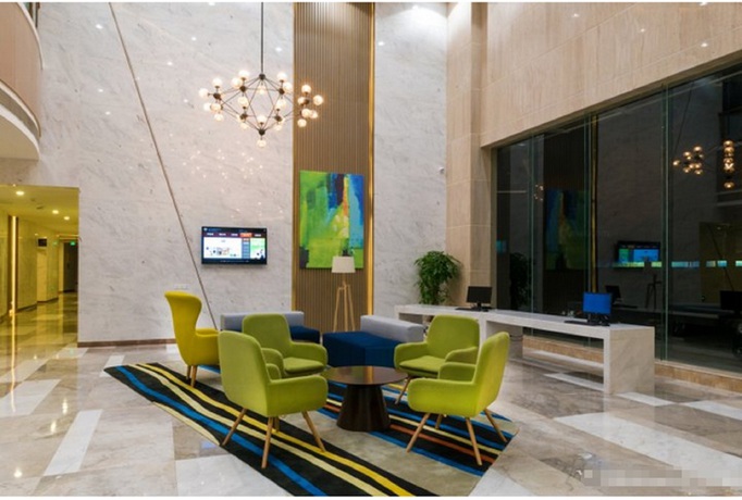 Imagen de los interiores del Hotel City Holiday Guangzhou Baiyun Airport. Foto 19